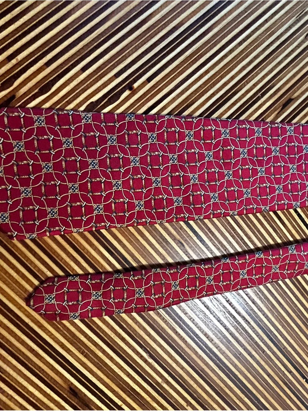 Brooks Brothers Red Silk Tie with Gold and Navy Chain Motif